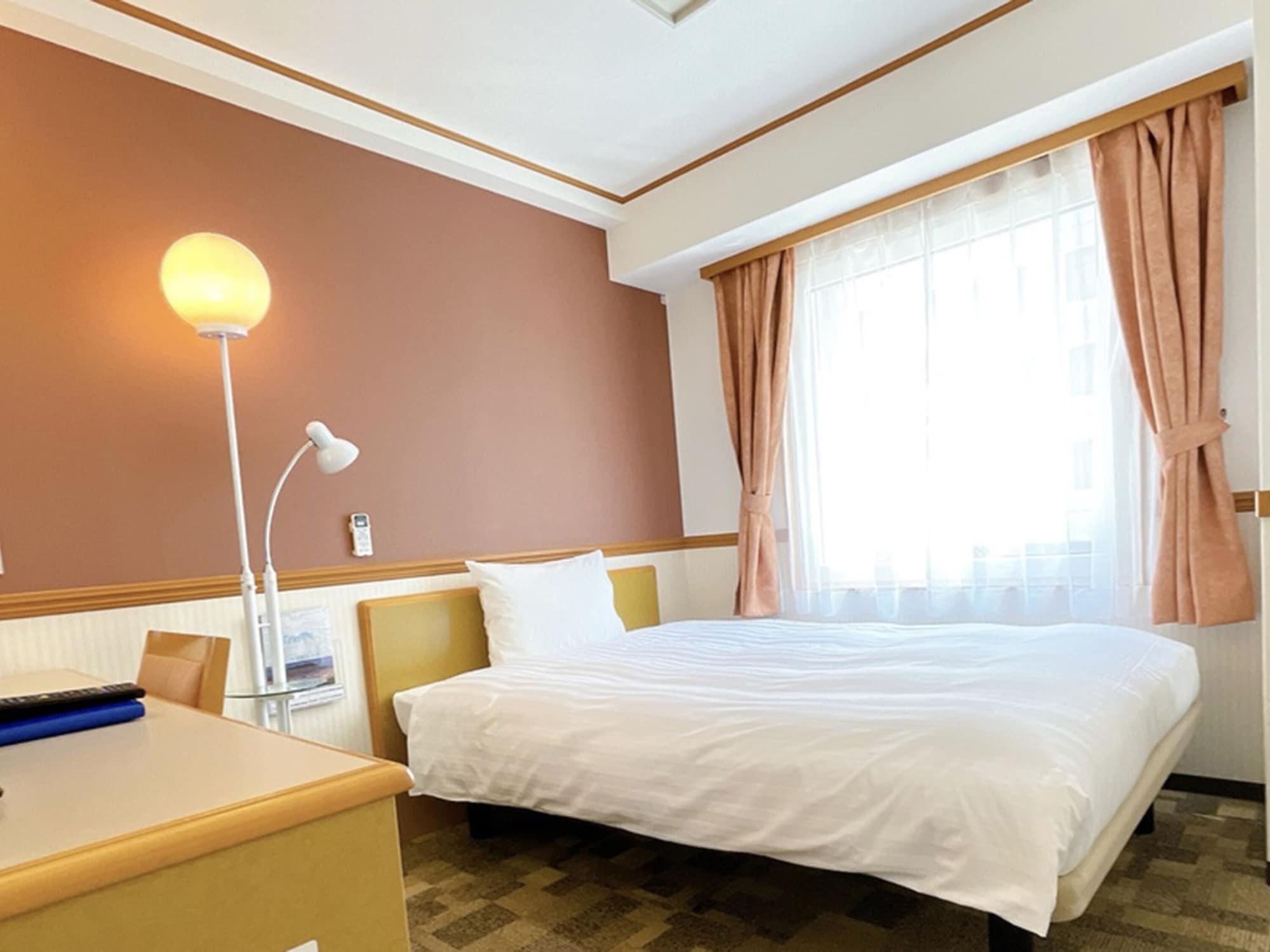 Toyoko Inn Kanazawa Kenrokuen Korimbo Exteriör bild
