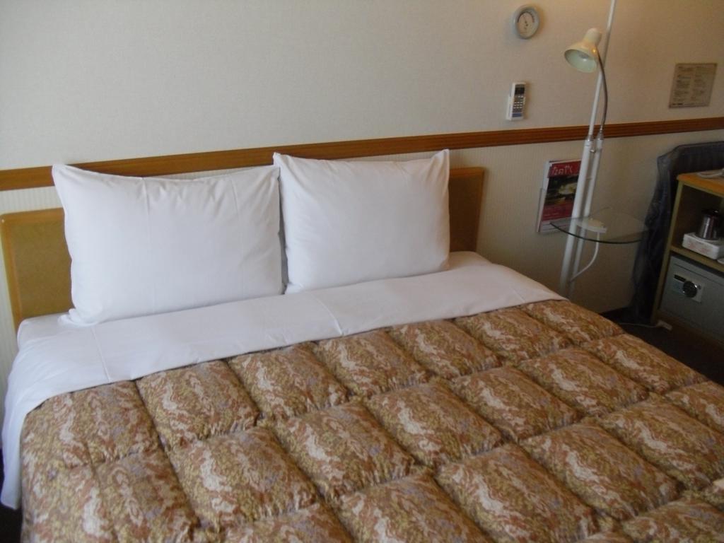Toyoko Inn Kanazawa Kenrokuen Korimbo Exteriör bild